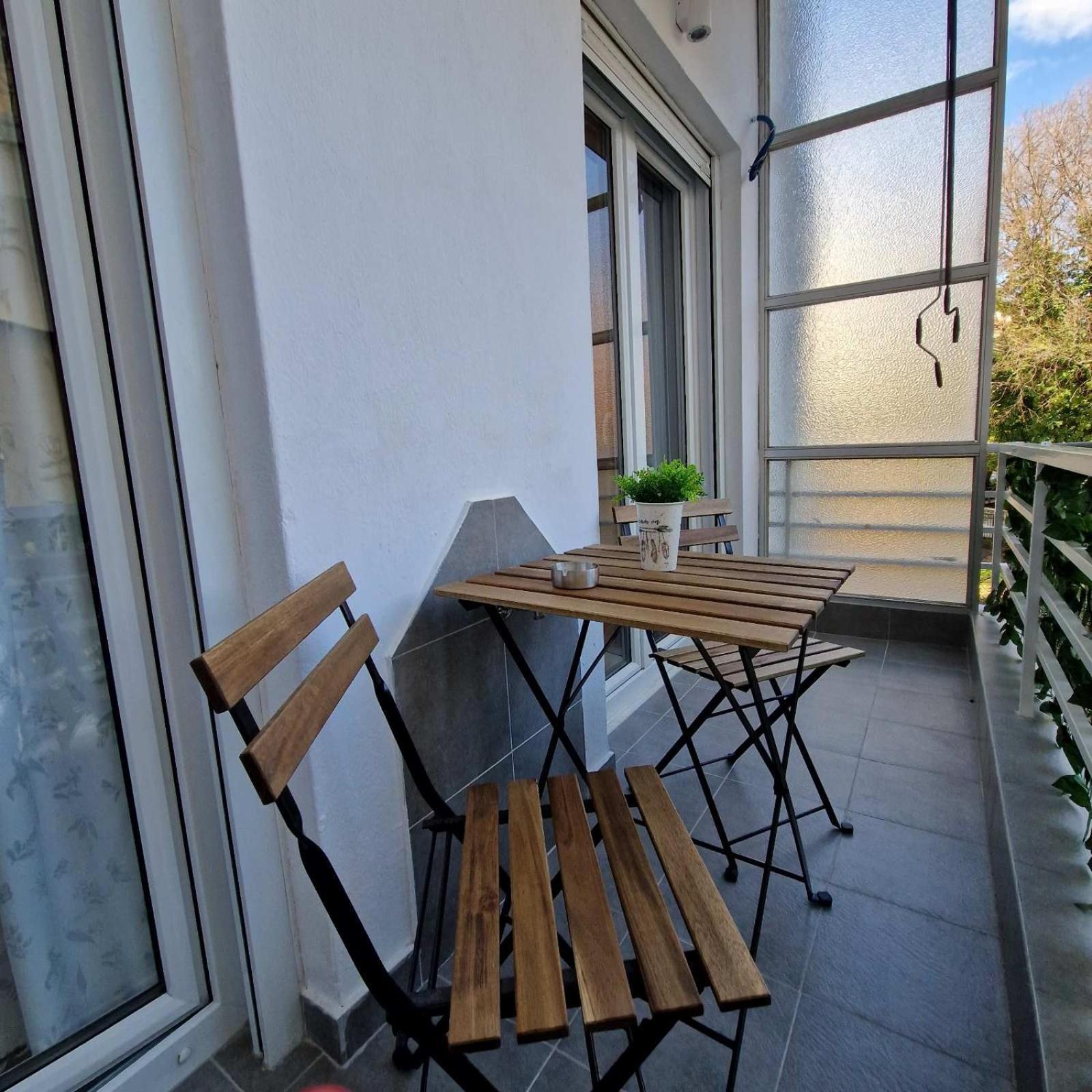 N&S Apartment B Édesza Kültér fotó