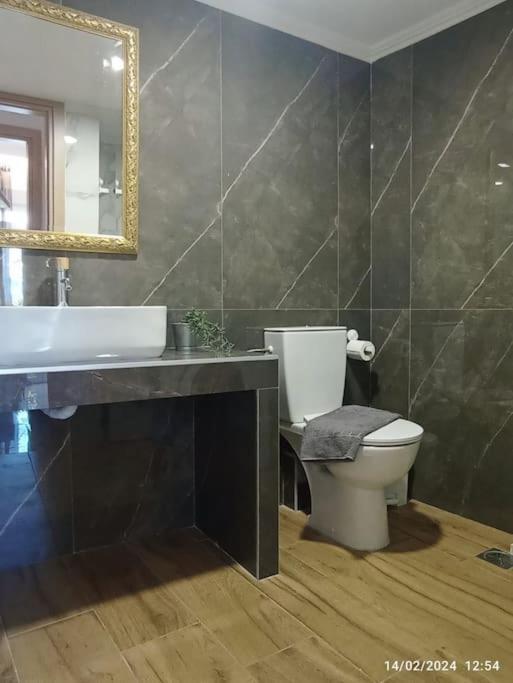 N&S Apartment B Édesza Kültér fotó
