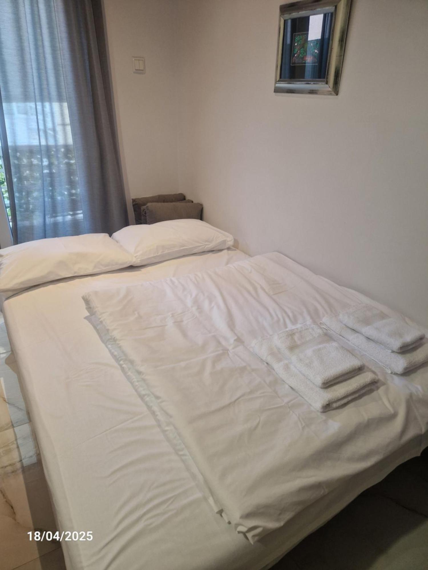 N&S Apartment B Édesza Kültér fotó